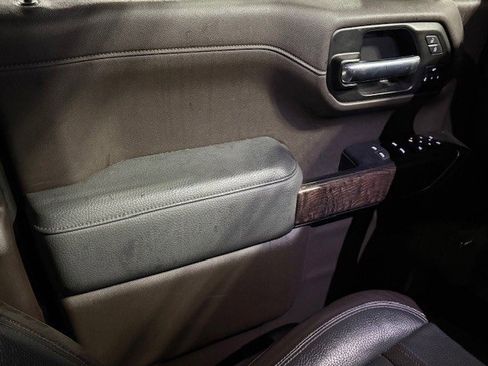 Certified 2022 GMC Sierra 1500 Denali w/ Denali Premium Package image 32