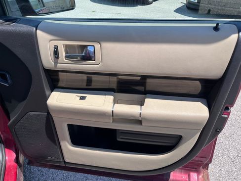 Used 2013 Ford Flex SEL AWD/4WD image 22