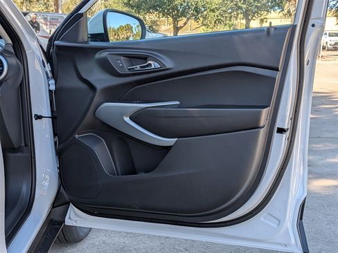 New 2026 Chevrolet Trax LS w/ LS Convenience Package image 19