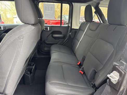 Used 2020 Jeep Wrangler Unlimited Sport S image 7