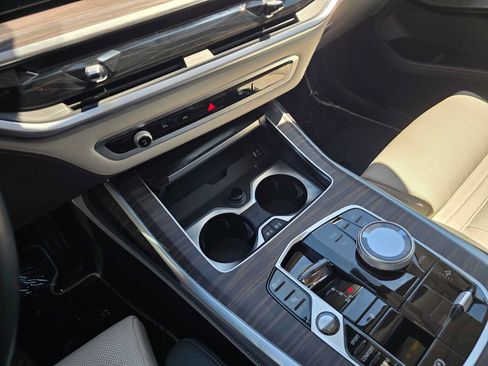 Used 2024 BMW X7 M60i w/ Executive Package AWD/4WD image 32