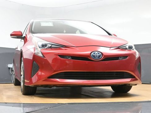 Used 2018 Toyota Prius Two w/ Prius Two Safety Plus Package FWD image 45