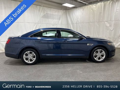 Used 2017 Ford Taurus SEL image 6