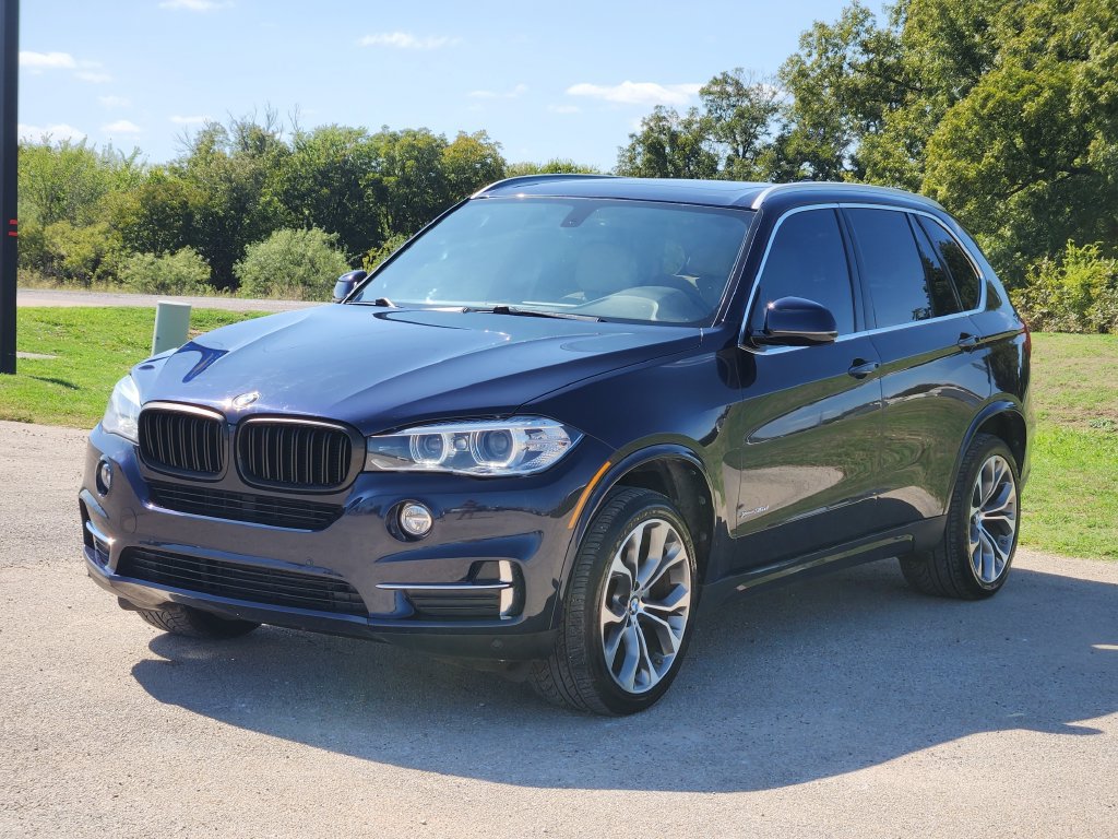 Used 2018 BMW X5 xDrive35d w/ Premium Package AWD/4WD image 3