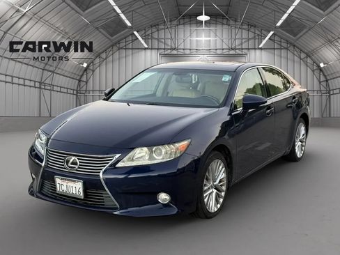 Used 2013 Lexus ES 350 w/ Luxury Pkg FWD image 1