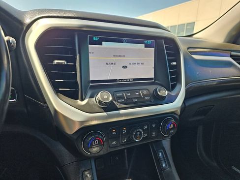 Used 2018 GMC Acadia SLT AWD/4WD image 19