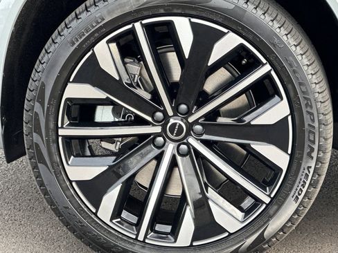 New 2026 Volvo XC90 T8 Plus w/ Protection Package Premier AWD/4WD image 25