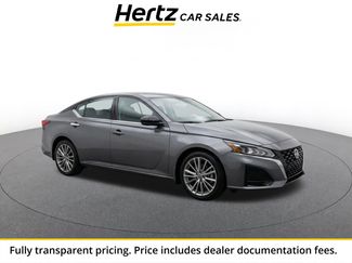 Used 2025 Nissan Altima 2.5 SV FWD video 1