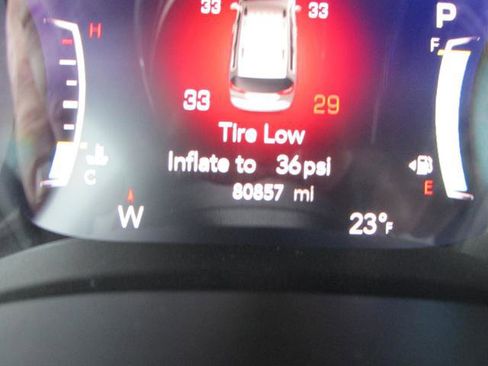 Used 2018 Chrysler Pacifica Touring-L Plus image 2