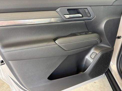 New 2027 GMC Terrain Elevation w/ Elevation Premium Package FWD image 10