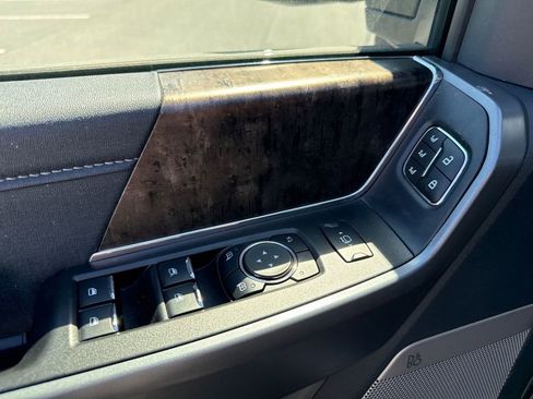 Used 2025 Ford F350 Lariat w/ Camper Package image 15