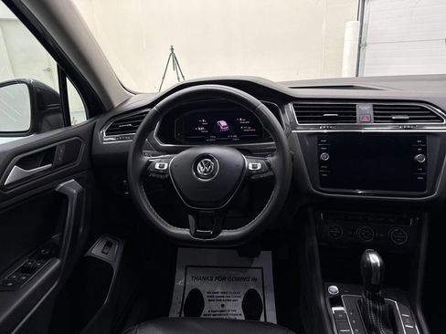 Used 2021 Volkswagen Tiguan SEL w/ 3-Row Tiguan MDO Package image 14