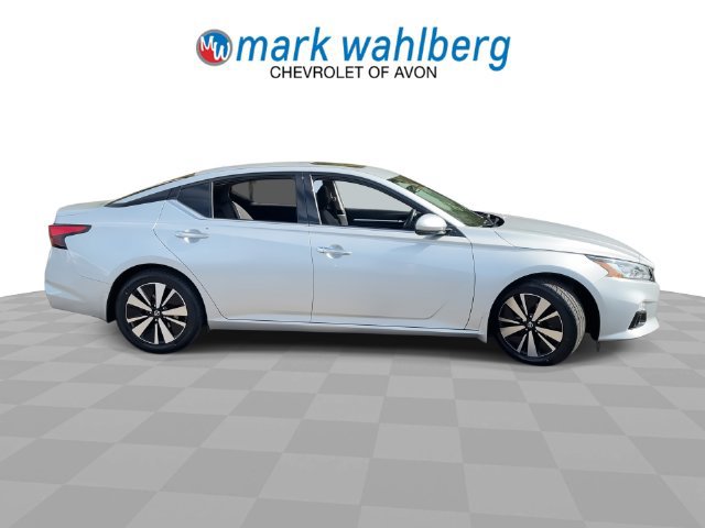 Used 2020 Nissan Altima 2.5 SV FWD image 9