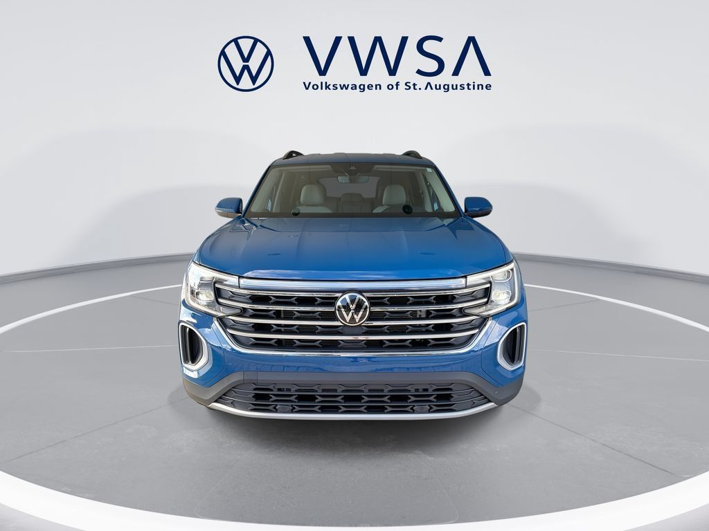Certified 2026 Volkswagen Atlas SE FWD image 2
