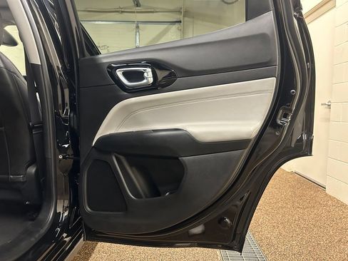 Used 2022 Jeep Compass Limited w/ Elite Group AWD/4WD image 15