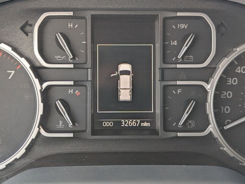 Used 2019 Toyota Tundra SR5 w/ TRD Off Road Package AWD/4WD image 14