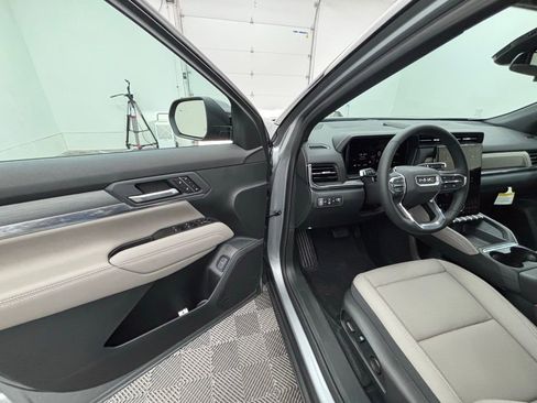 New 2026 GMC Terrain Elevation w/ Elevation Premium Package image 17