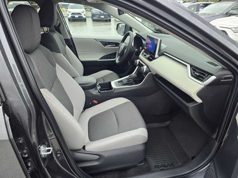 Certified 2025 Toyota RAV4 XLE w/ Convenience Package AWD/4WD image 11