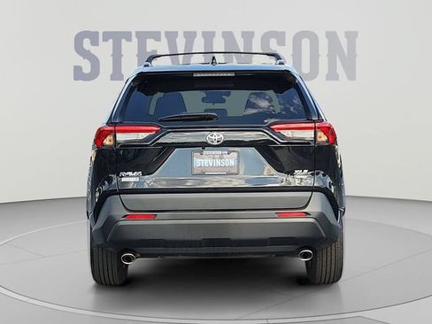 Used 2022 Toyota RAV4 XLE w/ Convenience Package AWD/4WD image 4