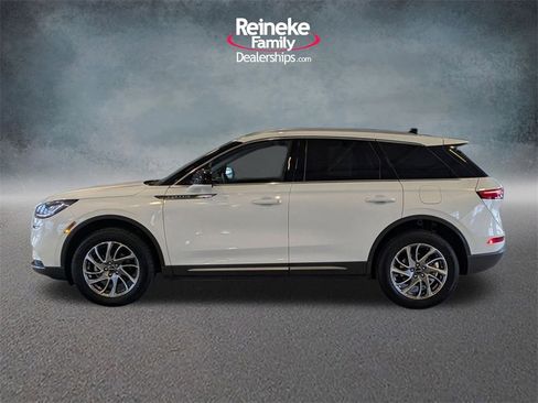 Used 2022 Lincoln Corsair AWD w/ Equipment Group 101A image 9