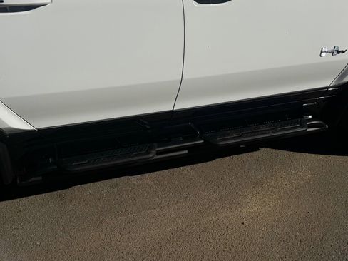 Used 2025 GMC Hummer EV 2X w/ Extreme Off-Road Package image 47