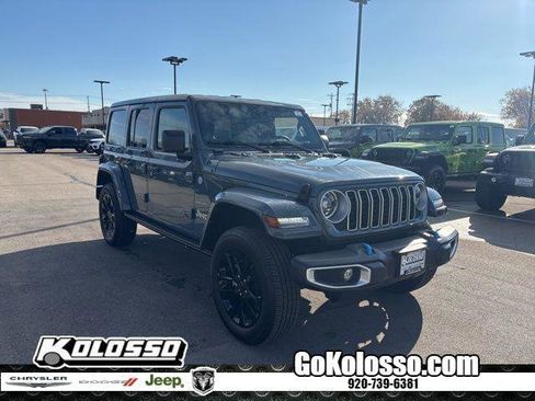Certified 2024 Jeep Wrangler Unlimited Sahara AWD/4WD image 1