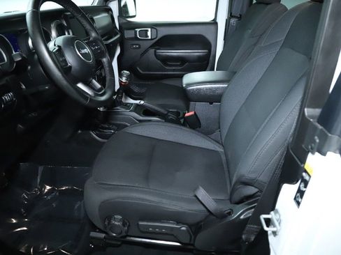 Used 2022 Jeep Wrangler Willys image 16