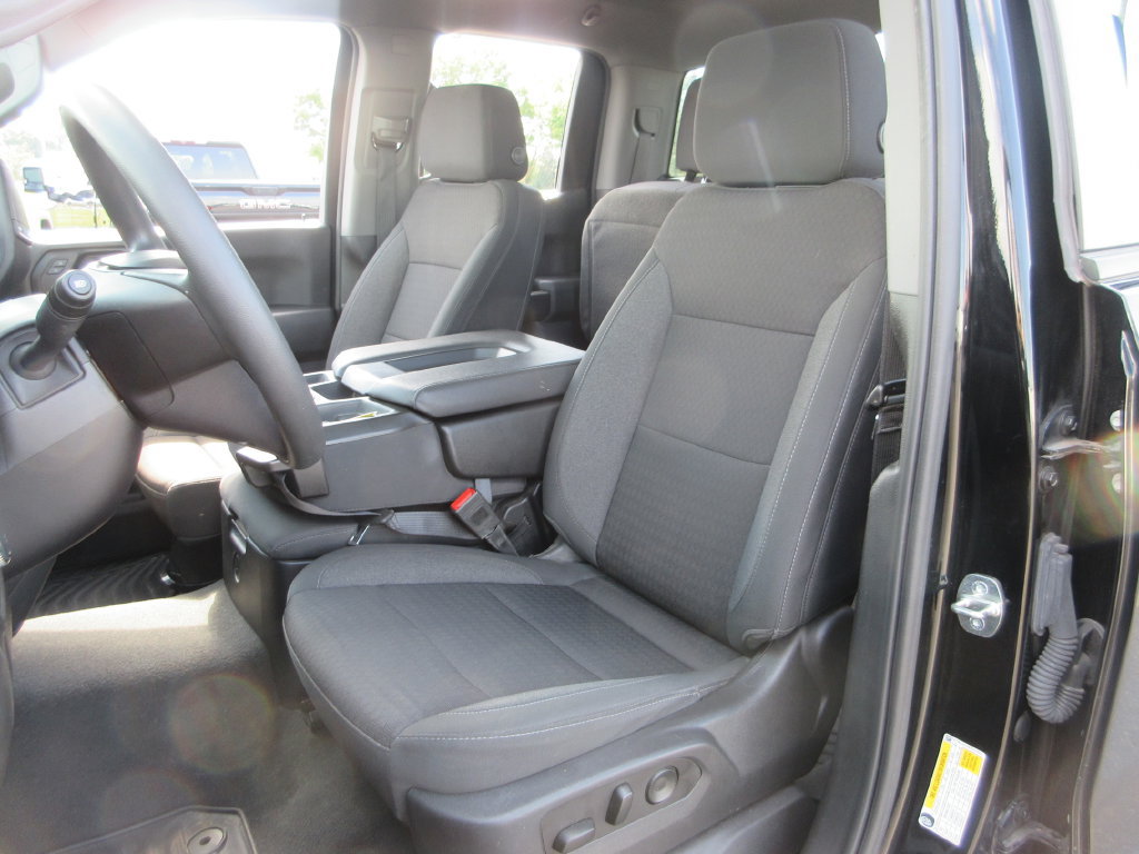 Used 2023 GMC Sierra 1500 Pro w/ Graphite Edition AWD/4WD image 17