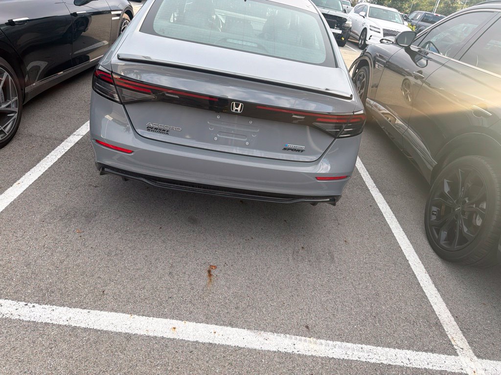 Used 2024 Honda Accord Sport image 2