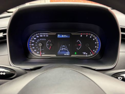 Used 2023 Hyundai Santa Cruz SE AWD/4WD image 15