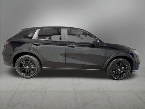 New 2027 Honda HR-V Sport image 8