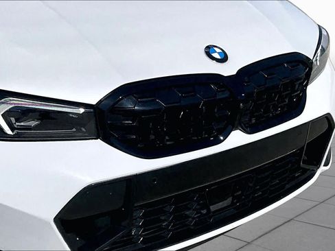 Used 2025 BMW M340i w/ Premium Package RWD image 28