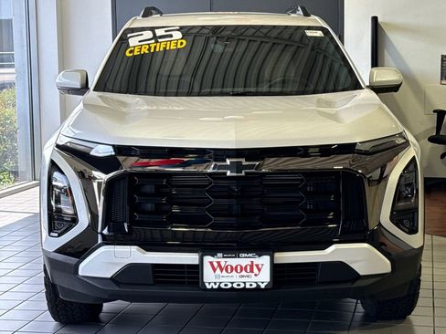 Used 2025 Chevrolet Equinox ACTIV w/ Safety and Technology Package AWD/4WD image 4