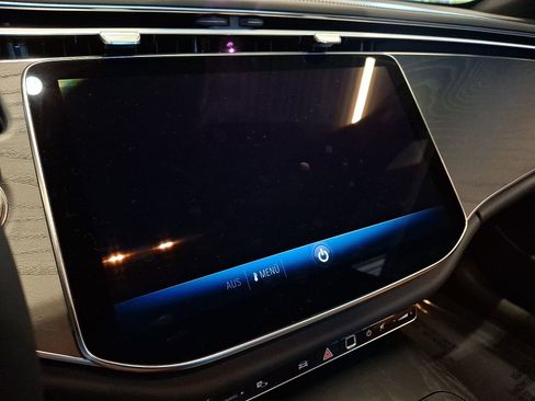 New 2026 Mercedes-Benz E 350 4MATIC Sedan image 11