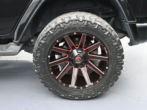 Used 2021 Jeep Wrangler Unlimited Sahara AWD/4WD image 11