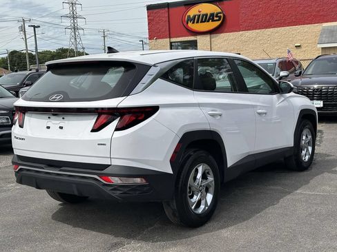 Used 2024 Hyundai Tucson SE AWD/4WD image 4