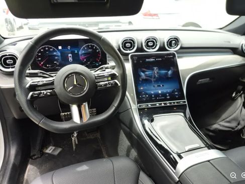 Used 2024 Mercedes-Benz CLE 300 4MATIC Coupe image 6