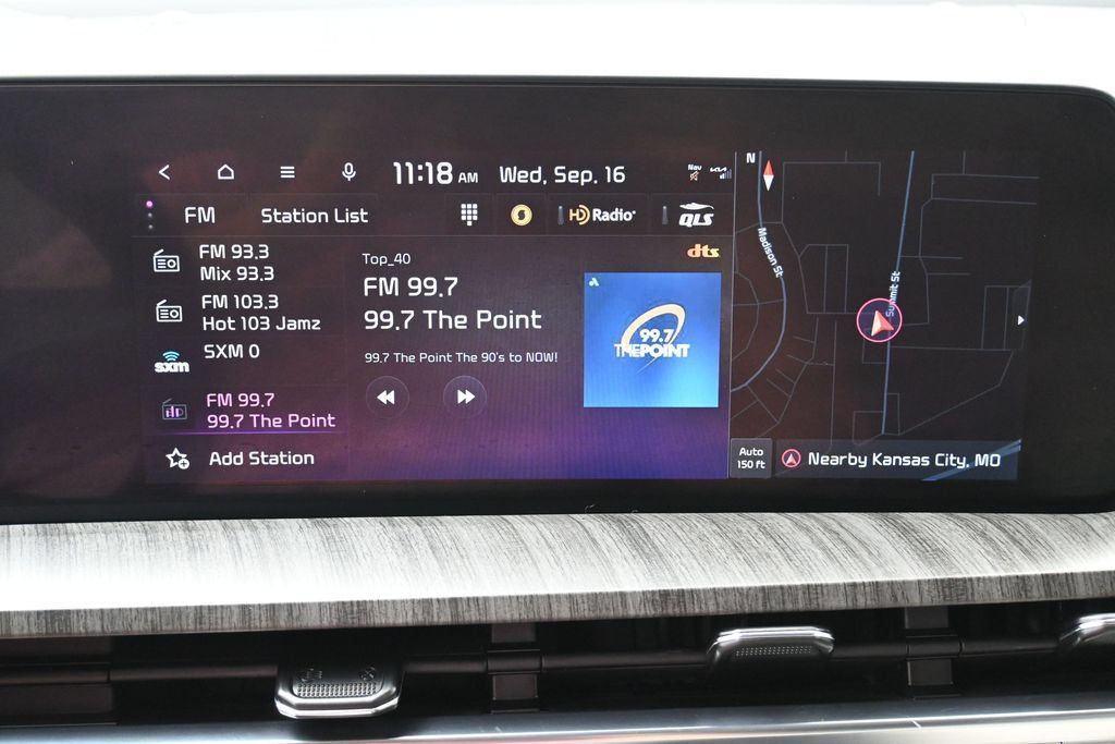 Used 2025 Kia Telluride SX w/ SX Captain's Chair Package AWD/4WD image 20