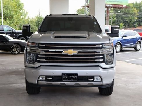 Used 2020 Chevrolet Silverado 3500 High Country w/ Technology Package image 9