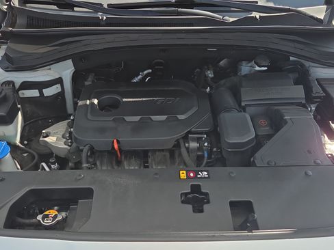 Used 2019 Hyundai Santa Fe SE FWD image 19