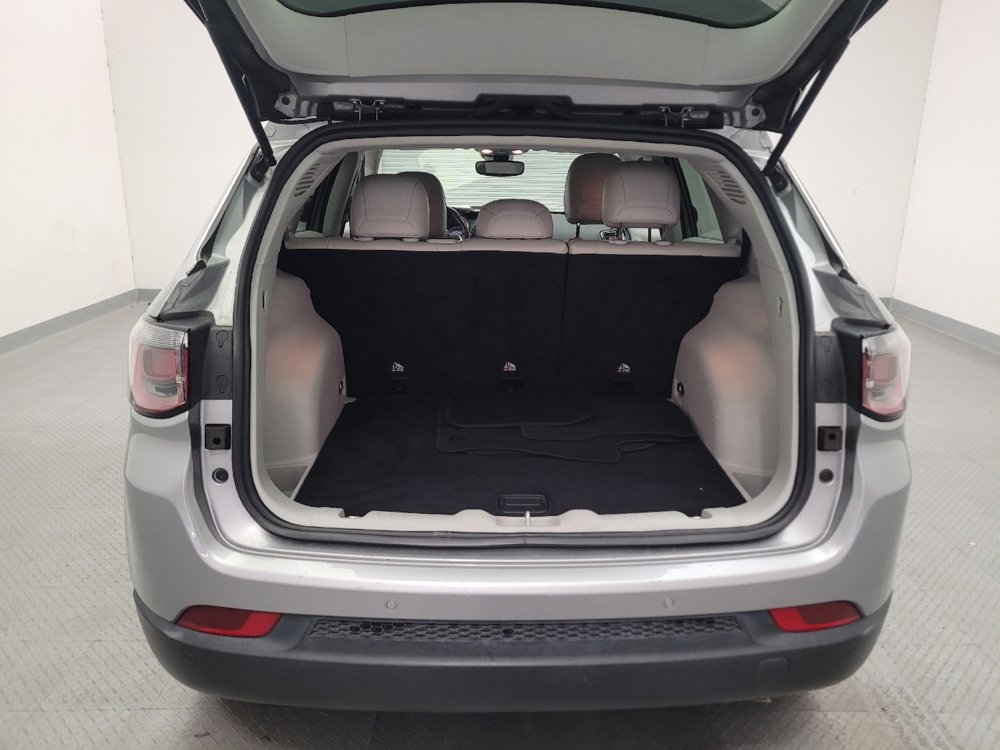Used 2021 Jeep Compass Limited AWD/4WD image 29