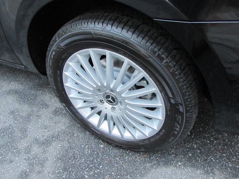 Used 2018 Mercedes-Benz Metris Passenger image 37