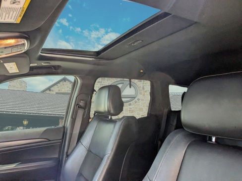 Used 2022 Jeep Grand Cherokee Laredo X image 24