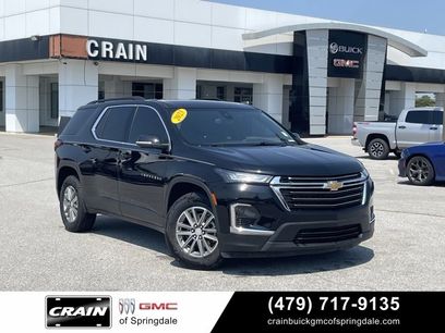 Used 2023 Chevrolet Traverse LT