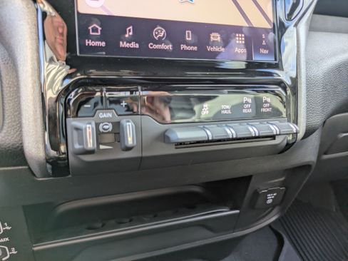 Used 2025 RAM 2500 Tradesman image 14