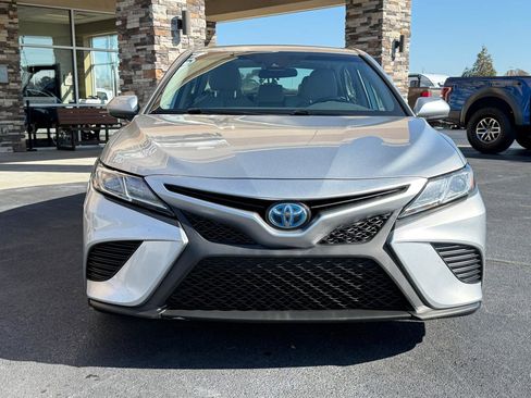Used 2020 Toyota Camry SE image 7