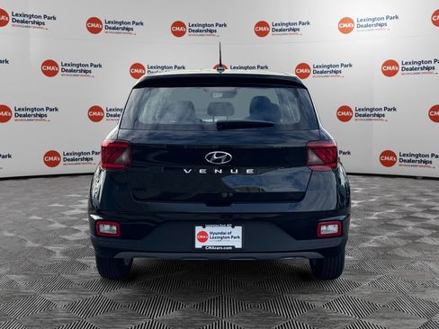 New 2026 Hyundai Venue SE image 6