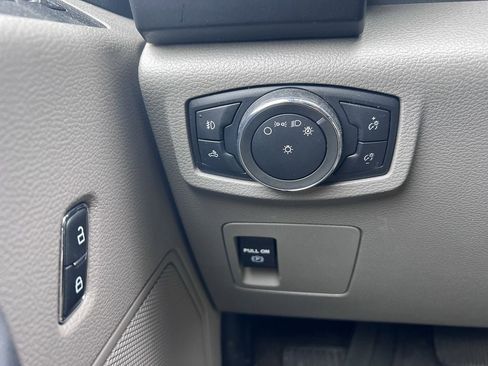 Used 2018 Ford F150 XL w/ Equipment Group 101A Mid AWD/4WD image 26