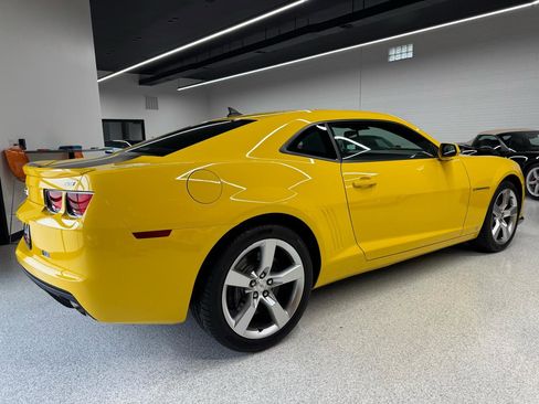 Used 2010 Chevrolet Camaro SS RWD image 14