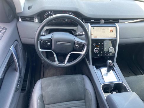 Used 2022 Land Rover Discovery Sport SE image 16